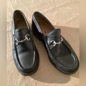 Gucci horse bit black loafers